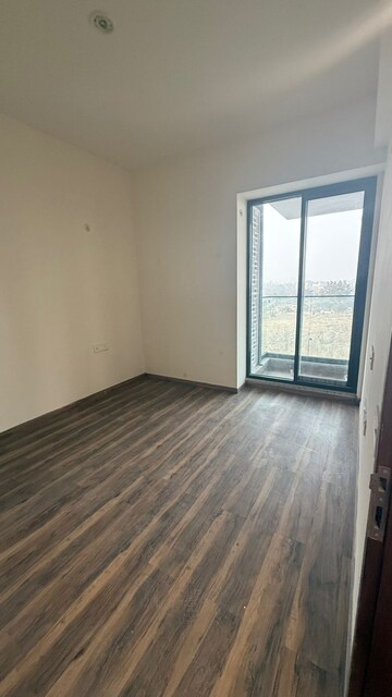 Room in 3.5 BHK Apartment at Apex The Rio, Ahinsa Khand ii – for Sale
