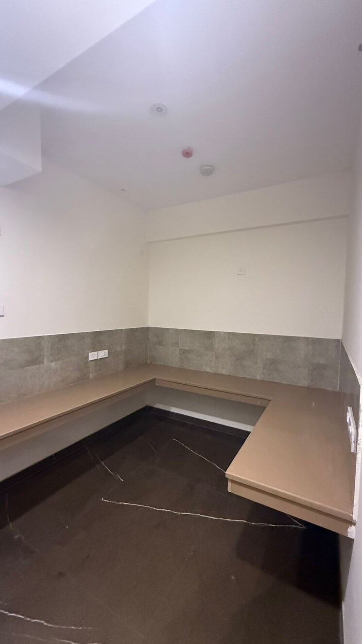 Kitchen, apex-the-rio 3.5 Bedroom 2485 Sq.Ft. Apartment In Ahinsa Khand ii Ghaziabad 8145069