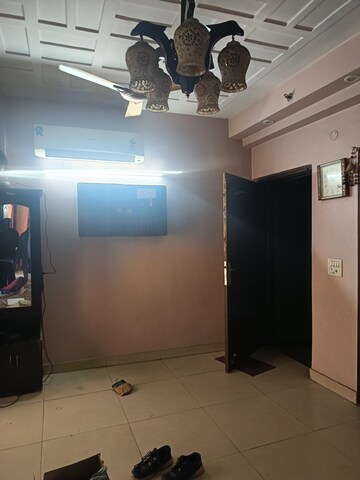 Master Bedroom in 2 BHK Apartment at Gardenia Golf City, Sector 75 – for Rent