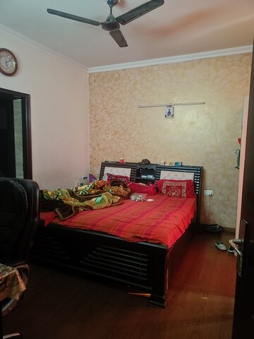 Bedroom in 2 BHK Apartment at Gardenia Golf City, Sector 75 – for Rent