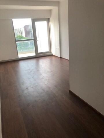 Room in 3 BHK Apartment at Bombay Realty Island City Center, Dadar East – for Sale