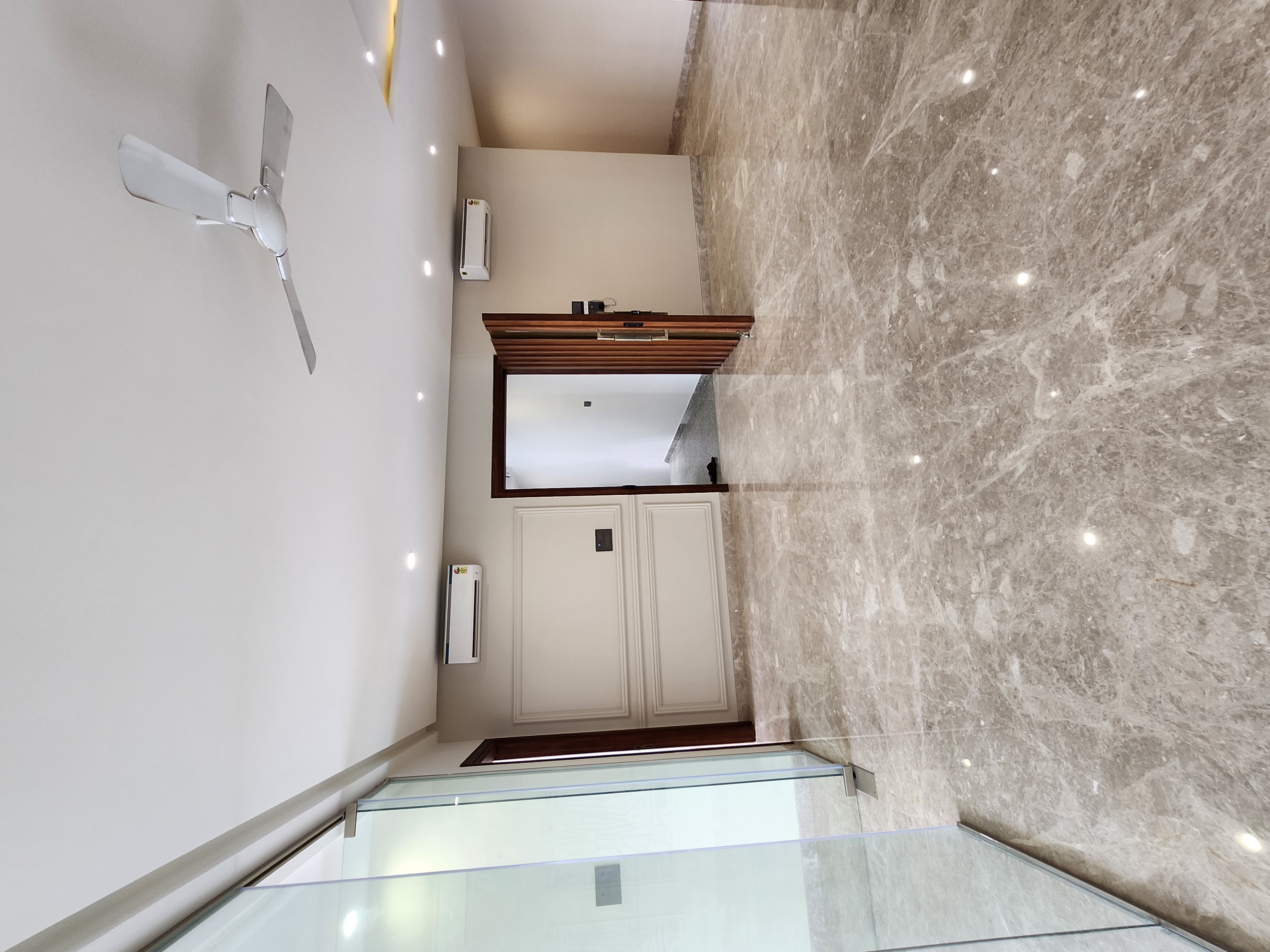 4 BHK + Pooja Room,Servant Room,Extra Room Builder Floor For Sale in Sector 9