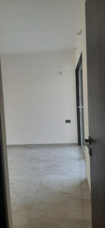 Room in 3 BHK Apartment at Kasturi Regius, Sector 13 – for Sale