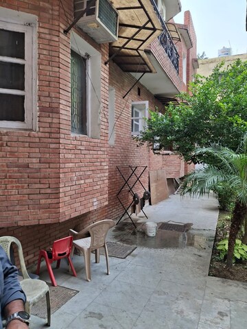 6+ BHK Independent House – Exterior View View at Green Park Extension - for Sale
