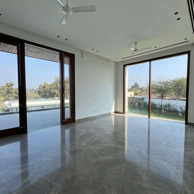 Room, risland-sky-mansion 6 Bedroom 1 Acre Villa In Chattarpur Delhi 8144223