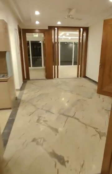 Room in 3 BHK Builder Floor at Ansal Sushant Lok I, Sector 43 – for Sale