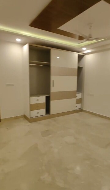 Room in 3 BHK Builder Floor at Ansal Sushant Lok I, Sector 43 – for Sale
