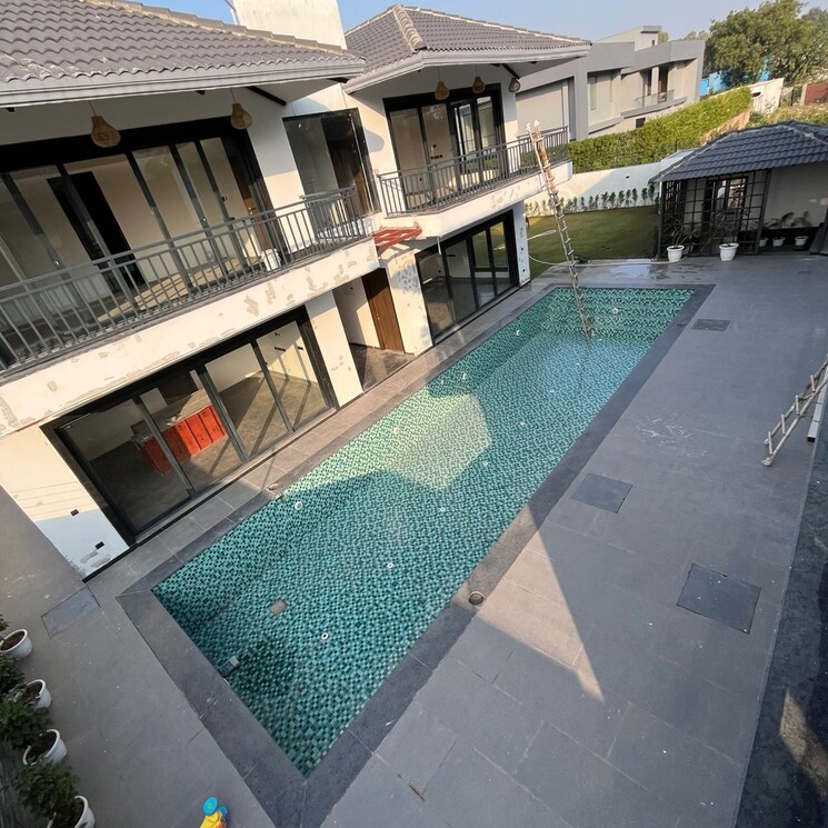 Balcony, dera mandi 6 Bedroom 10800 Sq.Ft. Villa In Dera Mandi Delhi 8144265