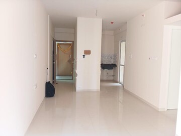 Room in 2 BHK Apartment at Godrej Greens, Undri – for Rent