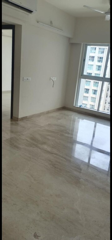 Room in 2 BHK Apartment at LnT Realty Emerald Isle, Powai – for Rent