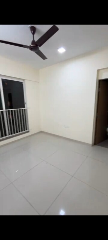 Room in 2 BHK Apartment at Godrej Nest Kandivali, Kandivali East – for Rent