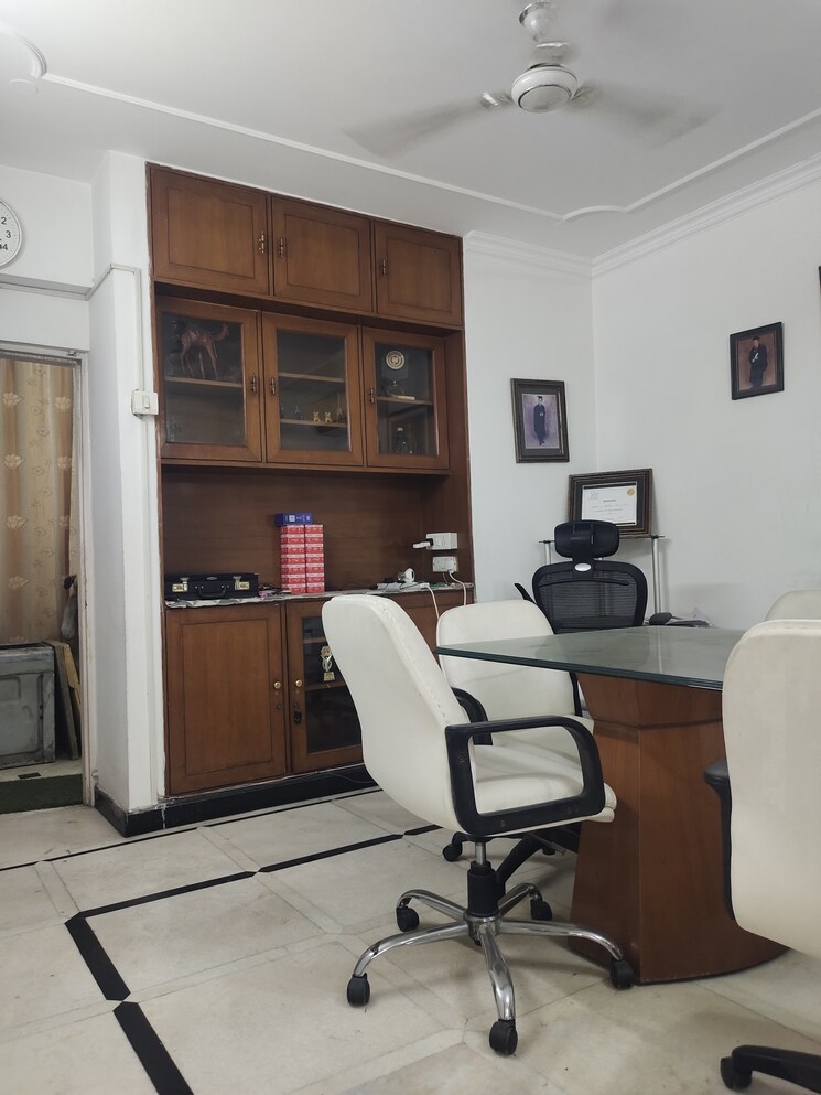 Kitchen, greater kailash i 3 Bedroom 1500 Sq.Ft. Apartment In Greater Kailash I Delhi 8144372