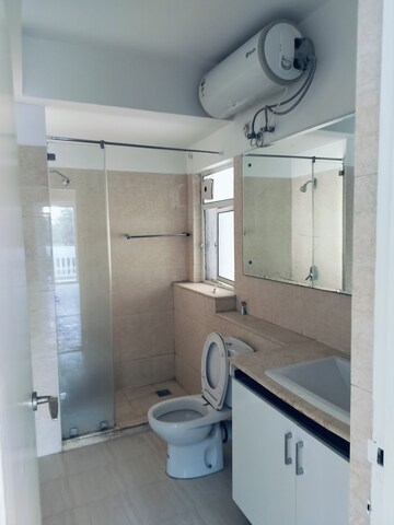 Bathroom in 3.5 BHK Apartment at Bestech Park View Sanskruti, Sector 92 – for Rent