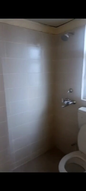 Room in 3 BHK Apartment at Conscient Habitat Residences, Sector 78 – for Sale