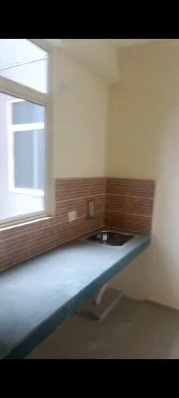 Room in 3 BHK Apartment at Conscient Habitat Residences, Sector 78 – for Sale