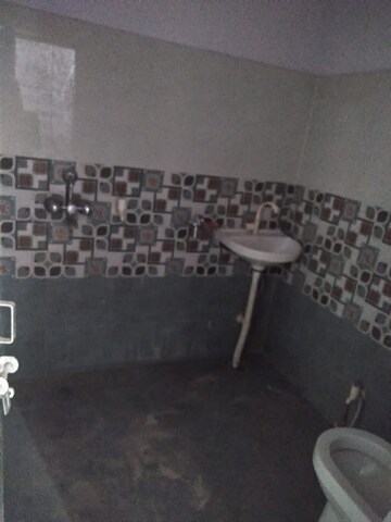 Bathroom in 2 BHK Independent House at Jankipuram Extension – for Rent