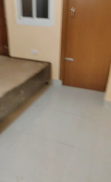 Room in 2 BHK Builder Floor at Sector 75 – for Sale