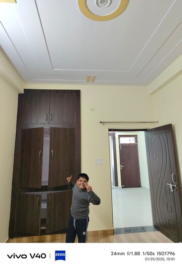 Furnished Amenities in 2 BHK Independent House at Jankipuram – for Rent