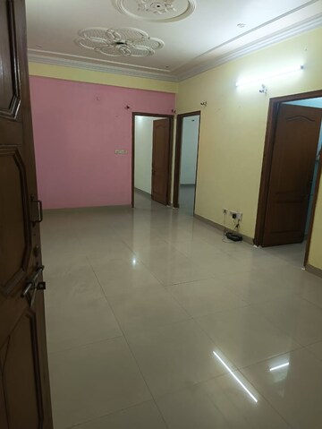 Room in 2 BHK Independent House at Jankipuram – for Rent