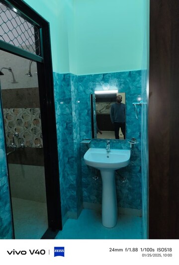 Bathroom in 2 BHK Independent House at Jankipuram – for Rent