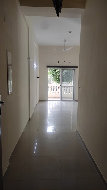 Building Lobby in 3 BHK Apartment at Moti Nagar – for Rent