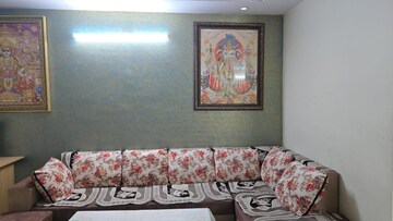 Living Room in 3 BHK Apartment at Krishnapuri – for Rent
