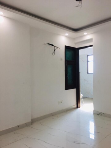 Room in 2 BHK Builder Floor at Saket – for Rent