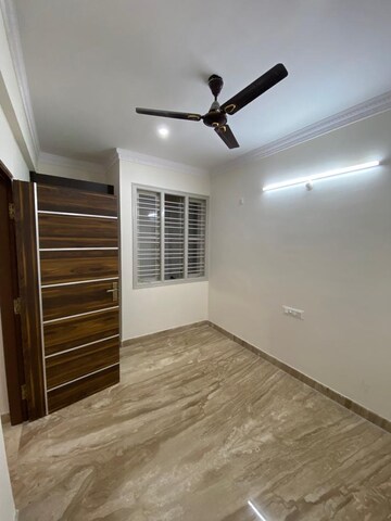 Room in 2 BHK Builder Floor at Hsr Layout – for Rent
