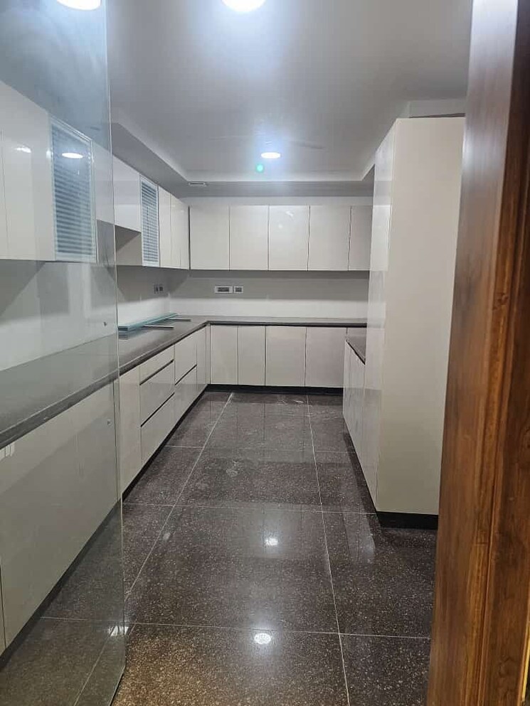 Kitchen, mandi 3 Bedroom 138 Sq.Yd. Builder Floor In Mandi Delhi 8144689