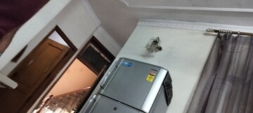 Furnished Amenities in 1.5 BHK Independent House at RWA Apartments Sector 41, Sector 41 – for Rent