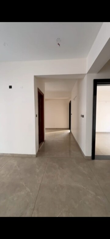 Room in 4 BHK Builder Floor at Manikonda – for Sale