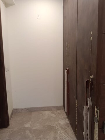 Room in 4 BHK Builder Floor at Ansal Sushant Lok I, Sector 43 – for Sale