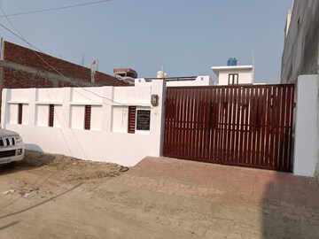 2 BHK Independent House – Exterior View View at Jankipuram Extension - for Rent