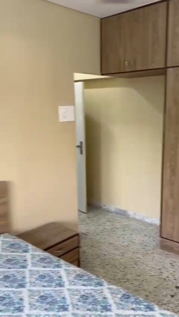 Room in 2 BHK Apartment at Swaranga Apartment, Santacruz West – for Rent