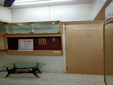 Living Room in 1 BHK Apartment at Dadar East – for Rent