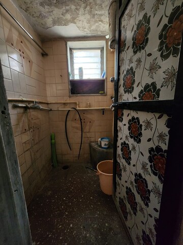 Kitchen in 1 BHK Apartment at Kandivali East – for Rent
