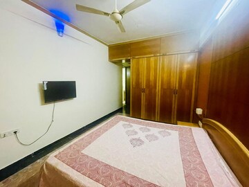 Bedroom in 2 BHK Apartment at Hiranandani Gardens Eldora, Powai – for Rent