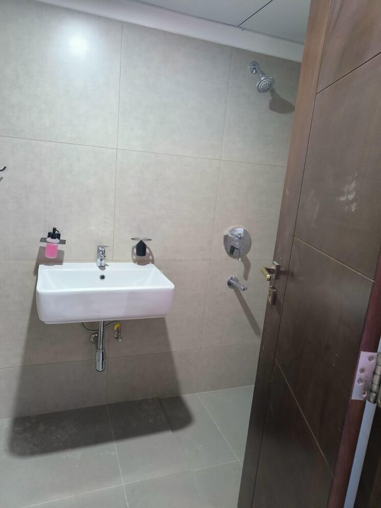 Bathroom, poulomi-avante 3 Bedroom 2600 Sq.Ft. Apartment In Kokapet Hyderabad 8145119