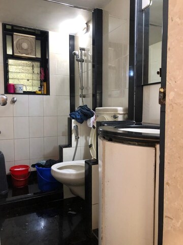 Bathroom in 4 BHK Apartment at Bandra West – for Rent