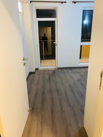 Room in 2 BHK Apartment at Ireo The Corridors, Sector 67a – for Rent