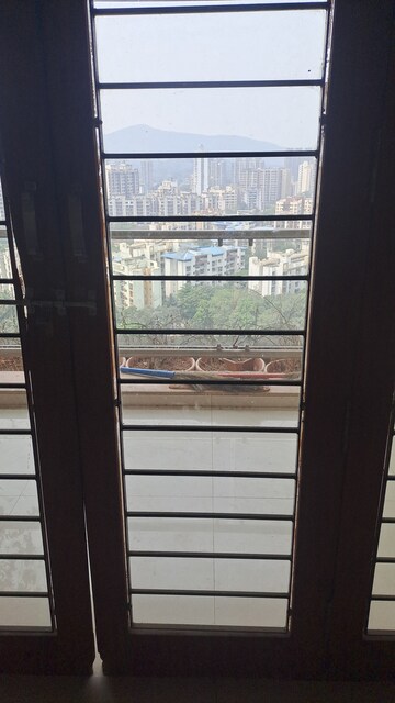 Room in 2 BHK Apartment at Pataskar Eclat, Ghodbunder Road – for Sale