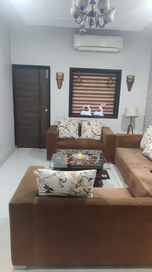 Bedroom in 3 BHK Builder Floor at BPTP Park 81, Sector 81 – for Sale