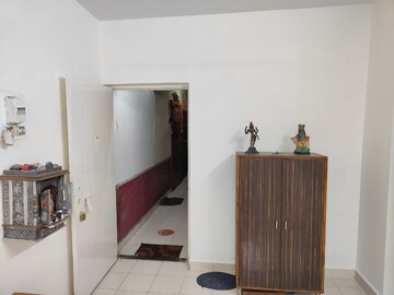 Furnished Amenities in 1 BHK Apartment at Abhiyanta CHS, Sanpada – for Sale