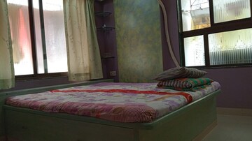 Bedroom in 1 BHK Apartment at Andheri West – for Sale