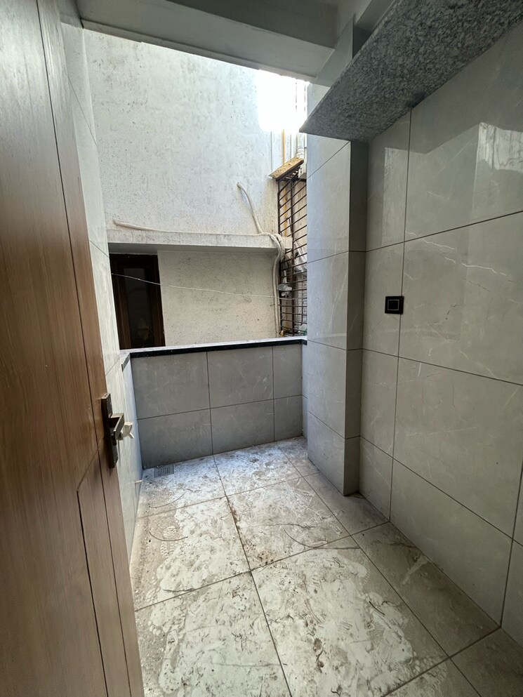 Bathroom, bharthana 5 Bedroom 3200 Sq.Ft. Villa In Bharthana Surat 8145453