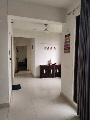 Building Lobby in 3 BHK Apartment at SS The Leaf, Sector 85 – for Rent