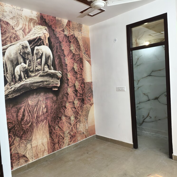  Parking, uttam nagar west 2 Bedroom 60 Sq.Yd. Builder Floor In Uttam Nagar West Delhi 8145473