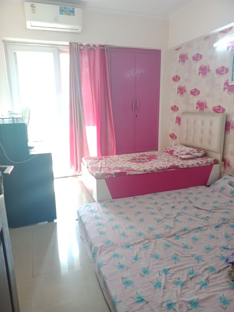 Bedroom, sethi-max-royale 3 Bedroom 1440 Sq.Ft. Apartment In Sector 76 Noida 8145485