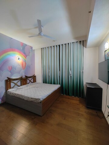 Bedroom in 3 BHK Apartment at M3M Golf Estate, Sector 65 – for Rent
