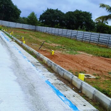 Swimming Pool in  Plot at Ashok Nagar – for Sale